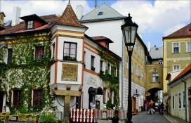 1273542685naulicepragi.jpg 1273542685naulicepragi.jpg