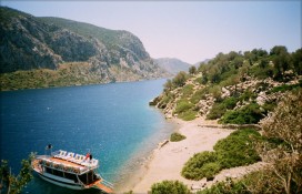 12787332yahta1.jpg 12787332yahta1.jpg