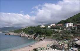 22c06_198829700x440.jpg 22c06_198829700x440.jpg