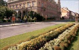 4cc86e42b1864b.jpg 4cc86e42b1864b.jpg