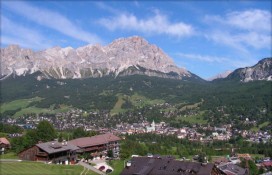 800px-cortinadallalto.jpg 800px-cortinadallalto.jpg