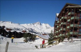 c3a06_04-lesarcs.jpg c3a06_04-lesarcs.jpg