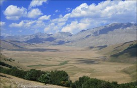 castellucciodinorcia.jpg castellucciodinorcia.jpg