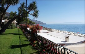 03metropolespiaggia.jpg 03metropolespiaggia.jpg