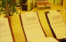 04-spa-swimming-pool-chairs.jpg 04-spa-swimming-pool-chairs.jpg