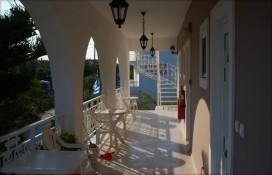 10232090.jpg 10232090.jpg