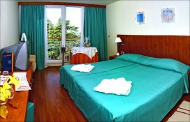 1313245645645.jpg 1313245645645.jpg