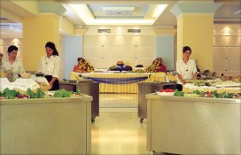 14c08_buffet.jpg 14c08_buffet.jpg