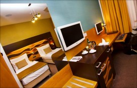 16253017.jpg 16253017.jpg