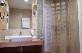 18329960.jpg 18329960.jpg