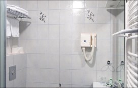 20650032.jpg 20650032.jpg