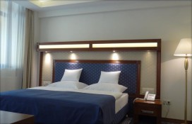 21128044.jpg 21128044.jpg