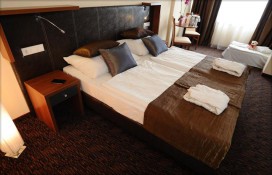 27041351.jpg 27041351.jpg