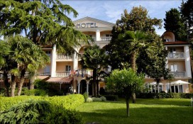 2756089.jpg 2756089.jpg