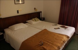 29cc6_99.jpg 29cc6_99.jpg