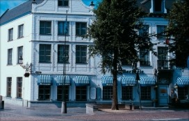 2f398_rd.jpg 2f398_rd.jpg