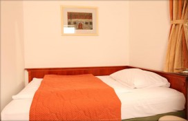 31845044.jpg 31845044.jpg