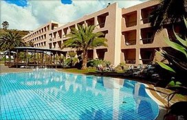 3303274b.jpg 3303274b.jpg