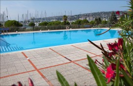 38130659.jpg 38130659.jpg