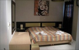 4330787.jpg 4330787.jpg