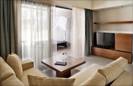 452408521b.jpg 452408521b.jpg