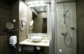 5520480.jpg 5520480.jpg