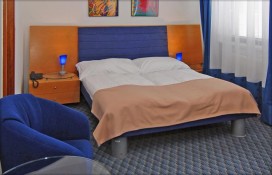 7142657.jpg 7142657.jpg