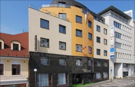 7145014.jpg 7145014.jpg