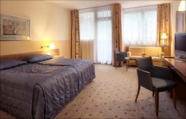 7217140.jpg 7217140.jpg