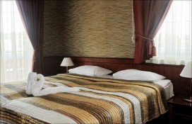 8058123.jpg 8058123.jpg