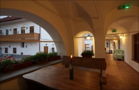 82c76_14751214.jpg 82c76_14751214.jpg