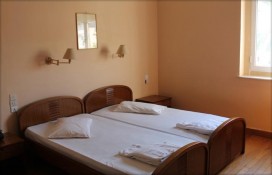 8771652.jpg 8771652.jpg