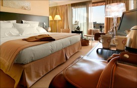 904976829.jpg 904976829.jpg