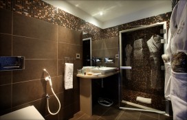 9674b_salle-de-bain-suite-superieure-bathroom-superior-suite.jpg 9674b_salle-de-bain-suite-superieure-bathroom-superior-suite.jpg