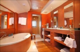 9d695_24-everest-south-bathroom.jpg 9d695_24-everest-south-bathroom.jpg