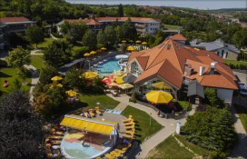 aac01_43784505.jpg aac01_43784505.jpg