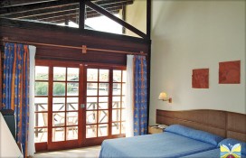 bigchambre5-dscf3593.jpg bigchambre5-dscf3593.jpg