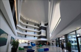 c580b_1111111.jpg c580b_1111111.jpg