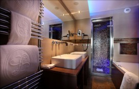 d734b_salle-de-bain-suite-superieure-bathroom-superior-suite.jpg d734b_salle-de-bain-suite-superieure-bathroom-superior-suite.jpg