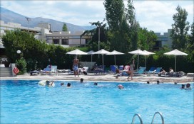 d8404_12164.jpg d8404_12164.jpg