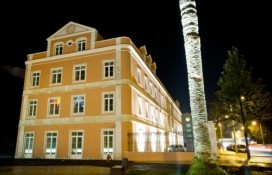 d8f18_55.jpg d8f18_55.jpg