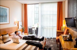 e30f8_53201419.jpg e30f8_53201419.jpg