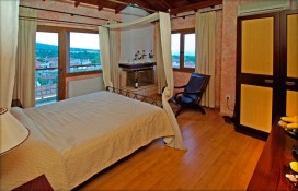 e87cd_15022945.jpg e87cd_15022945.jpg