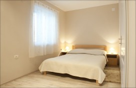 eaf72_9.jpg eaf72_9.jpg