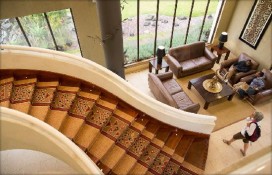 entrance-lobby.jpg entrance-lobby.jpg