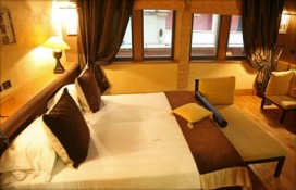 f24b7_2.jpg f24b7_2.jpg