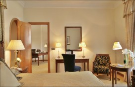 f6670_33.jpg f6670_33.jpg