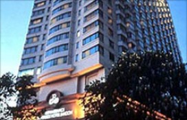 foto-renaissance-riverside.jpg foto-renaissance-riverside.jpg