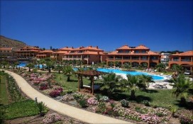 gardens.jpg gardens.jpg