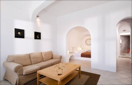 gorgonahoneymoonsuiteb.jpg gorgonahoneymoonsuiteb.jpg